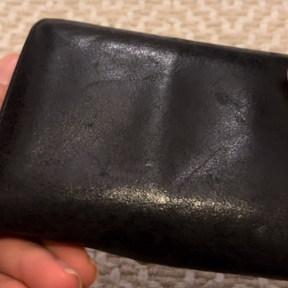 HOBO Original Robin wallet, black w/ bronze hardware & red print interior - Picture 4 of 4